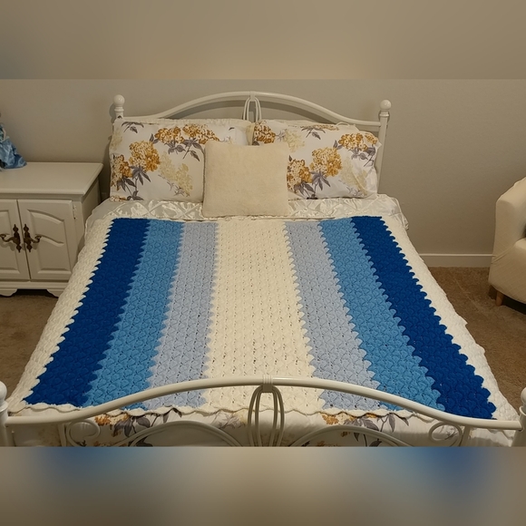 Vintage Hand Knit Blanket Crochet Blanket Large 64×50 Blue White Stripe Handmade - Picture 3 of 16